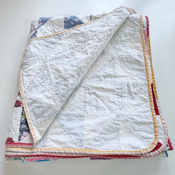 Vintage 1970s quilt, hand stitched, pinwheel pattern, twin to full size - Picture 10 of 11